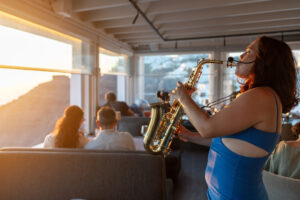 mylos weekends, live session, live santorini, sofia sianou, saturday live, sunday brunch session